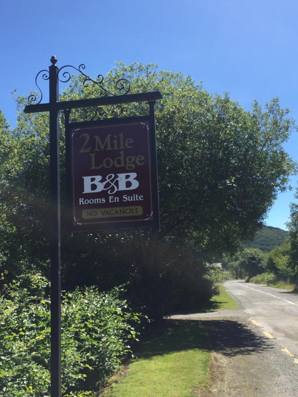 2 Mile Lodge Кенмеър Екстериор снимка