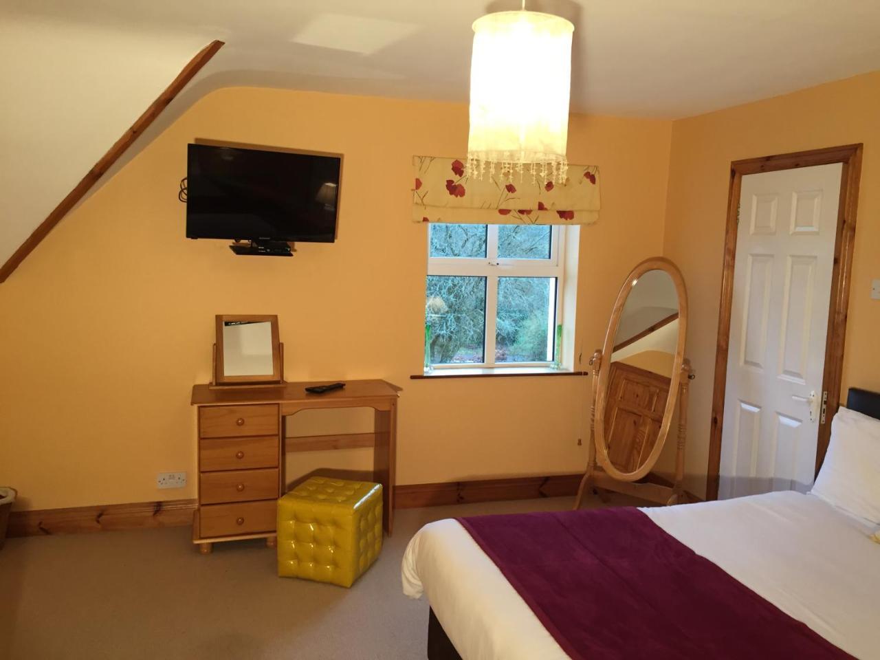 2 Mile Lodge Кенмеър Екстериор снимка